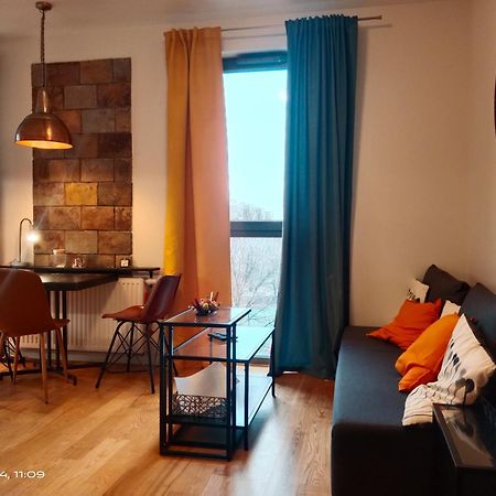 Uroczy Apartament Dlugie Ogrody 48 格但斯克 外观 照片