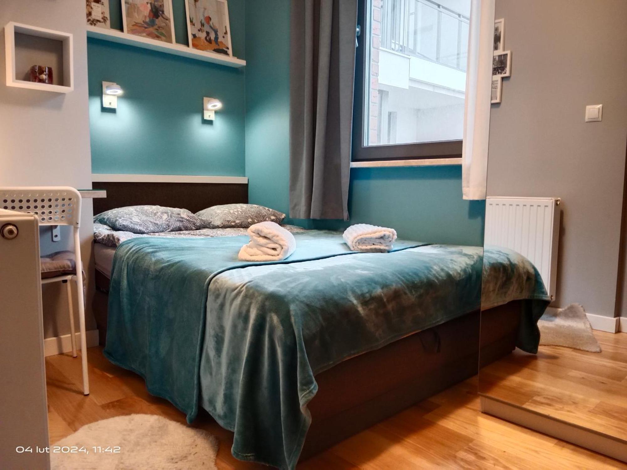 Uroczy Apartament Dlugie Ogrody 48 格但斯克 外观 照片