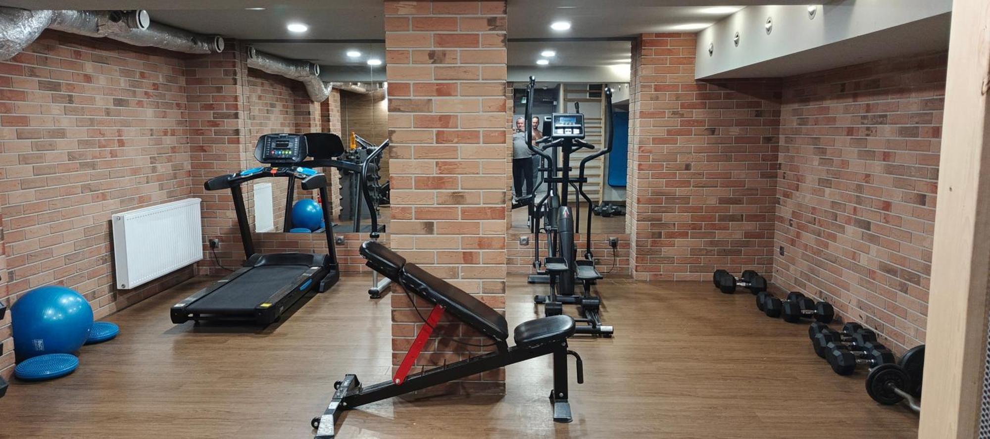 Uroczy Apartament Dlugie Ogrody 48 格但斯克 外观 照片